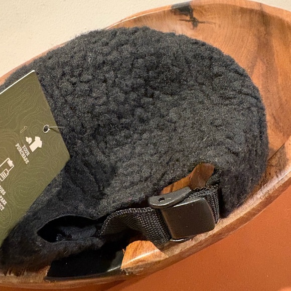 Parks Project Trail 5 Panel Arrow Sherpa Fleece Hat Outdoor Hiking Brand New NWT - Picture 8 of 12